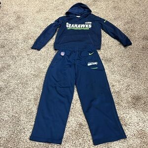 Nike Seahawks NFL Boys Sweatsuit  size M (10-12)
